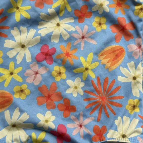 Pearl Street Swim Retro Floral One Piece Swimsuit 3/4 - Picture 4 of 4